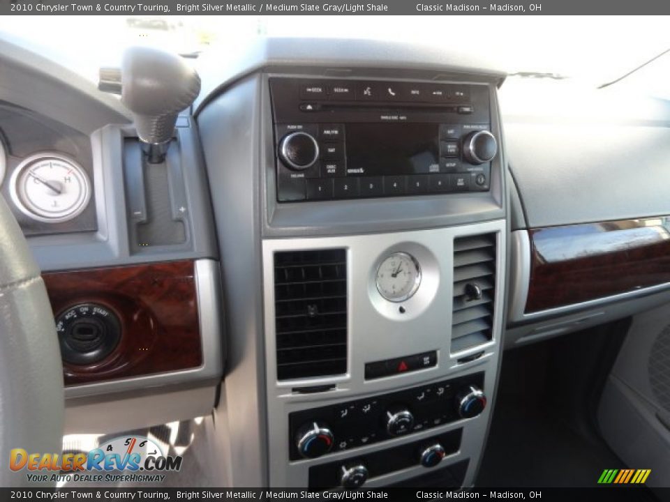 2010 Chrysler Town & Country Touring Bright Silver Metallic / Medium Slate Gray/Light Shale Photo #5