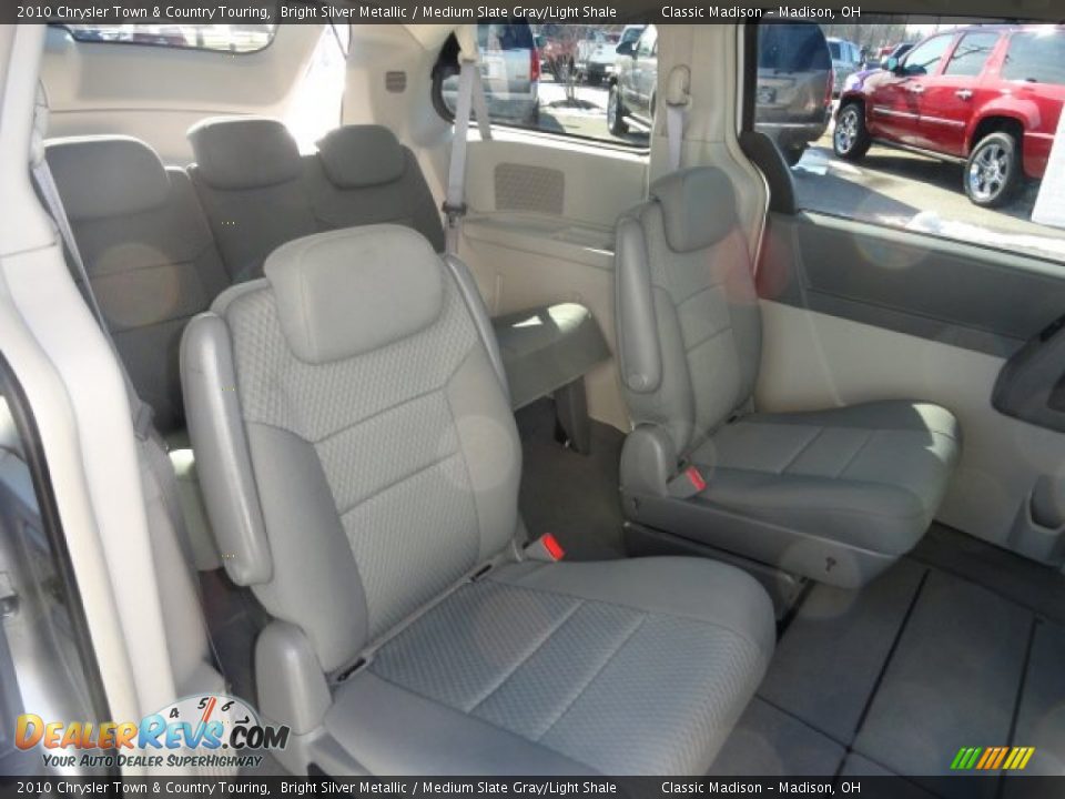 2010 Chrysler Town & Country Touring Bright Silver Metallic / Medium Slate Gray/Light Shale Photo #11