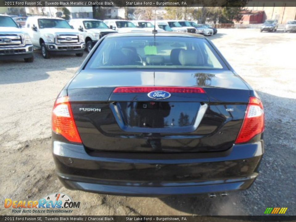 2011 Ford Fusion SE Tuxedo Black Metallic / Charcoal Black Photo #5