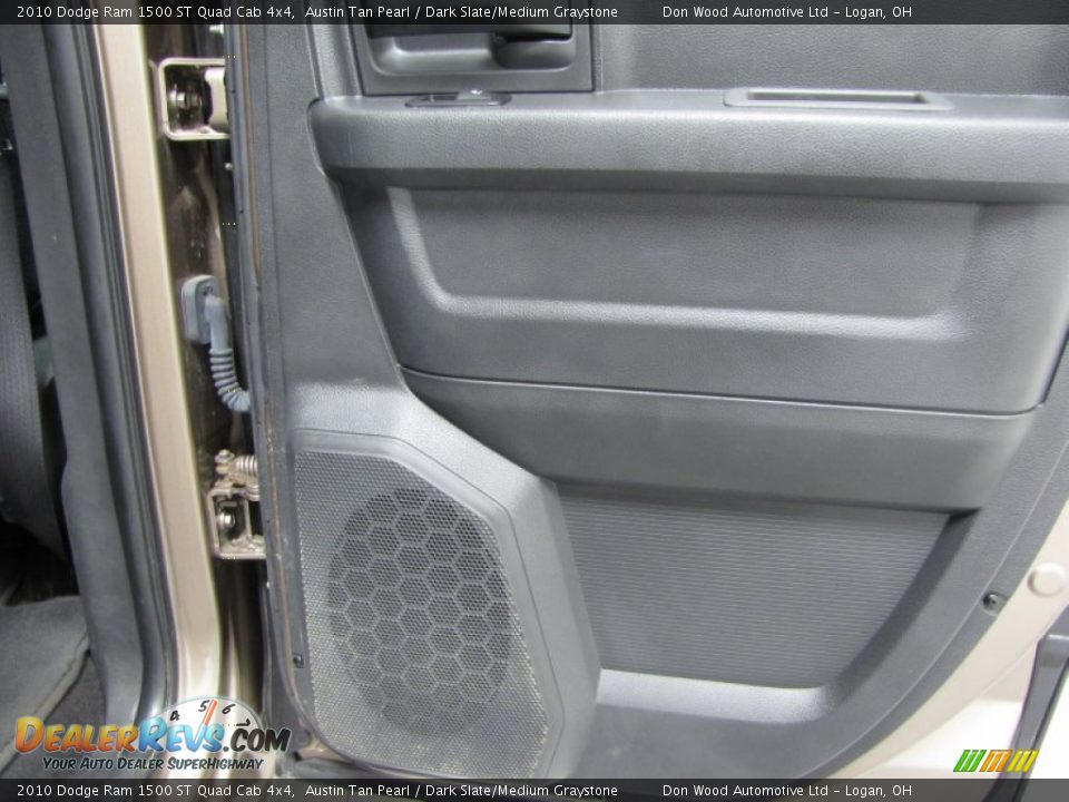 2010 Dodge Ram 1500 ST Quad Cab 4x4 Austin Tan Pearl / Dark Slate/Medium Graystone Photo #15