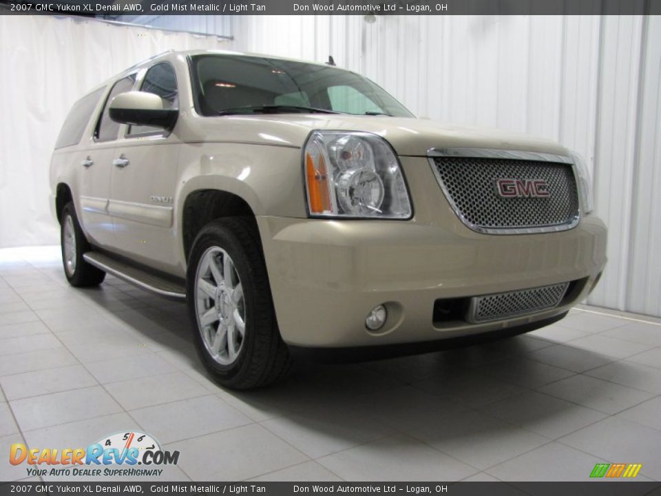 2007 GMC Yukon XL Denali AWD Gold Mist Metallic / Light Tan Photo #1