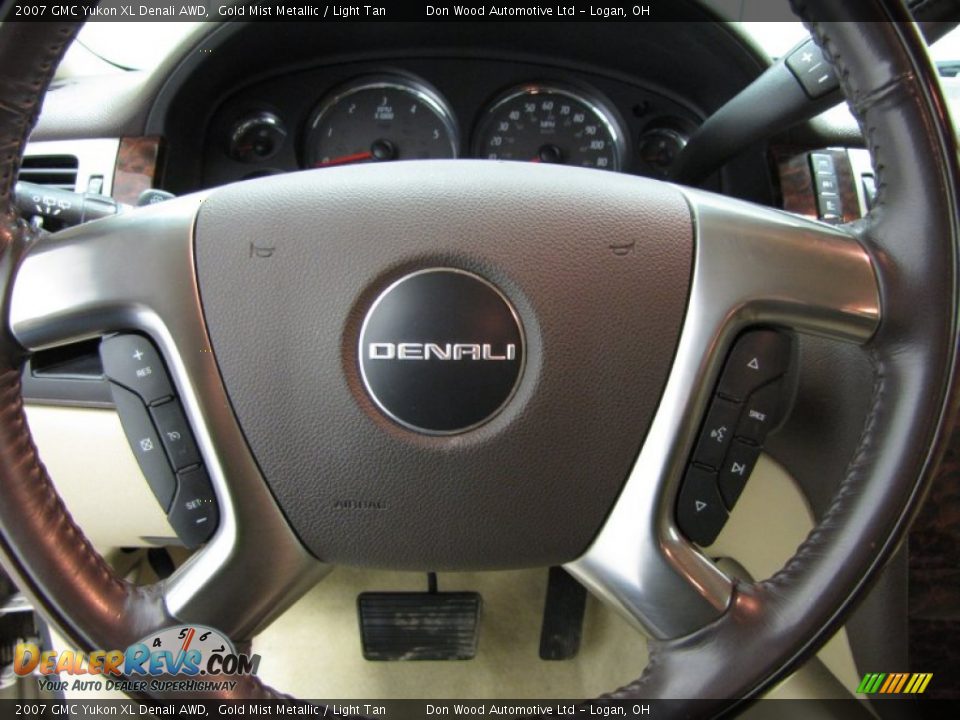 2007 GMC Yukon XL Denali AWD Gold Mist Metallic / Light Tan Photo #19