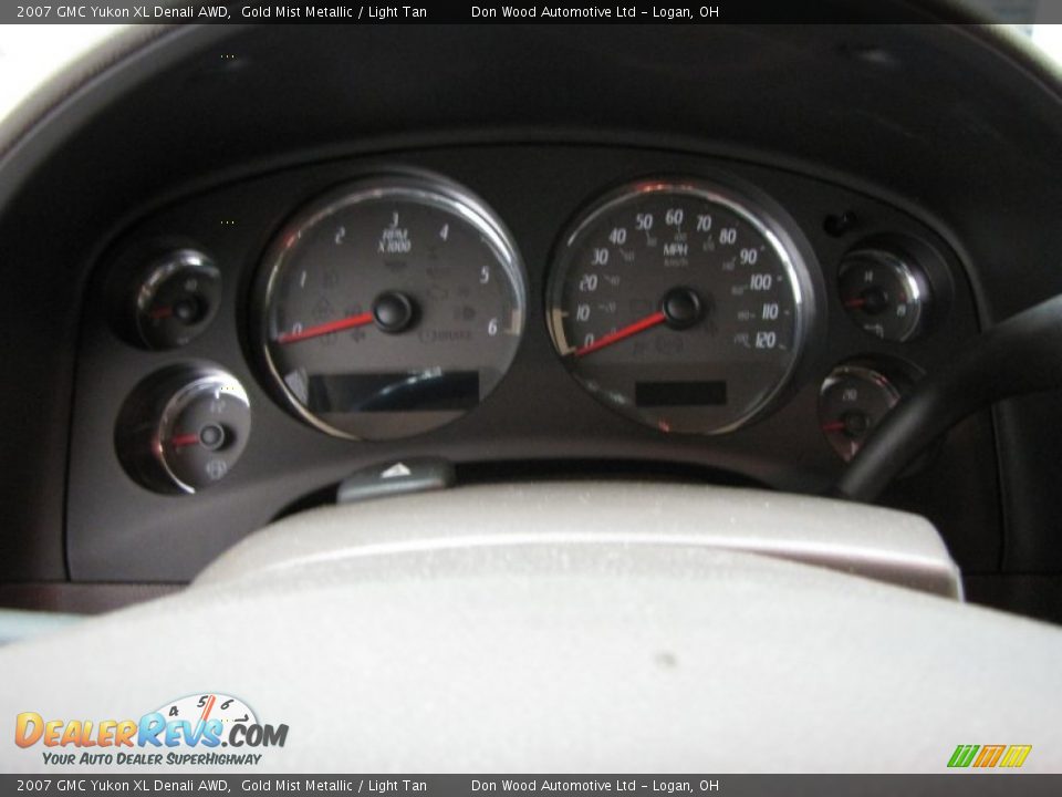 2007 GMC Yukon XL Denali AWD Gold Mist Metallic / Light Tan Photo #23