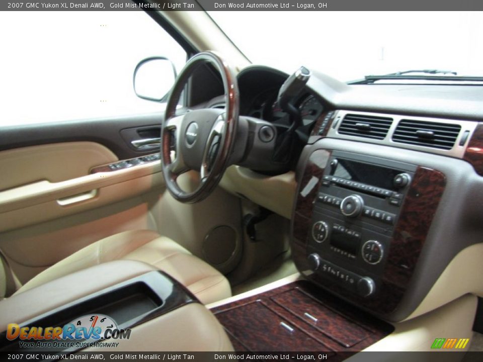 2007 GMC Yukon XL Denali AWD Gold Mist Metallic / Light Tan Photo #25