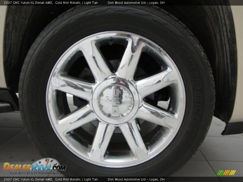 2007 GMC Yukon XL Denali AWD Gold Mist Metallic / Light Tan Photo #29