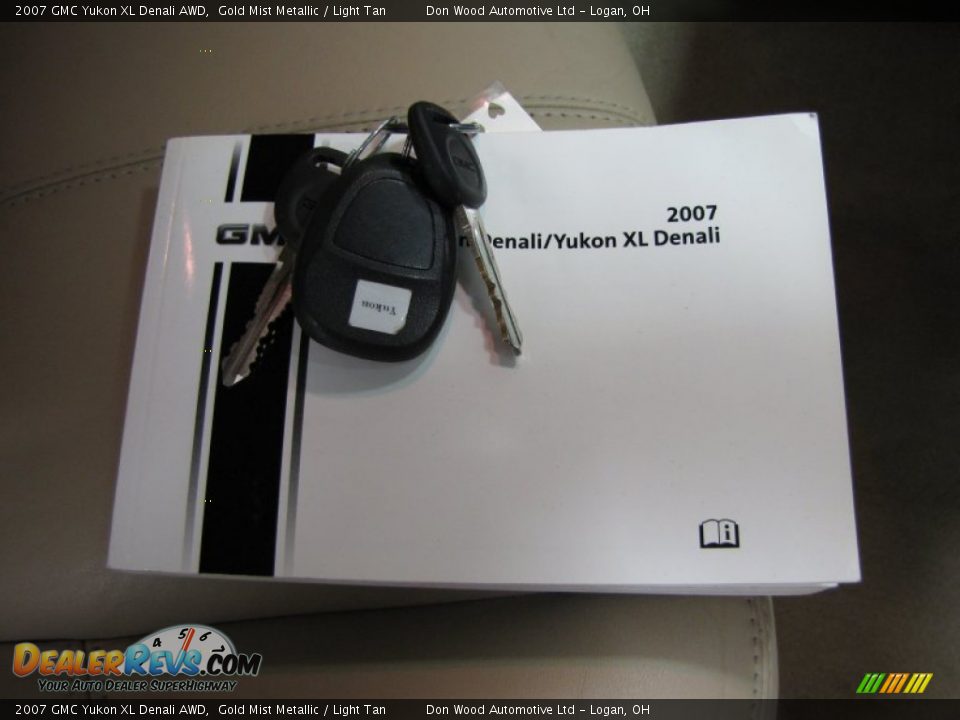 2007 GMC Yukon XL Denali AWD Gold Mist Metallic / Light Tan Photo #30