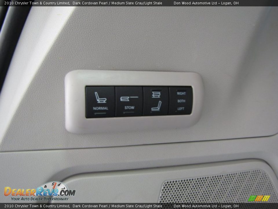 2010 Chrysler Town & Country Limited Dark Cordovan Pearl / Medium Slate Gray/Light Shale Photo #8