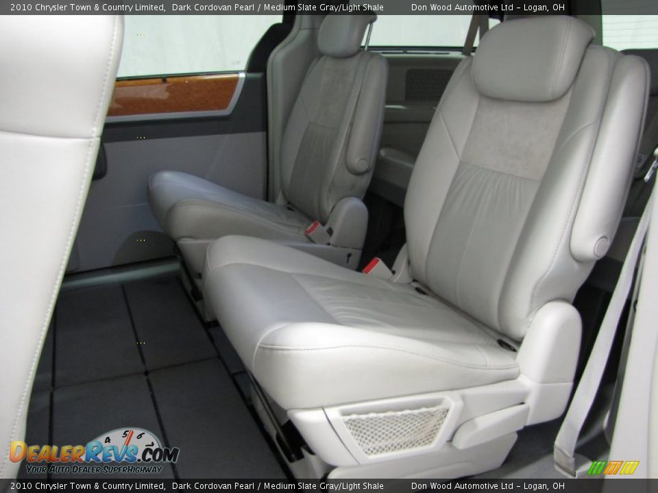 2010 Chrysler Town & Country Limited Dark Cordovan Pearl / Medium Slate Gray/Light Shale Photo #11