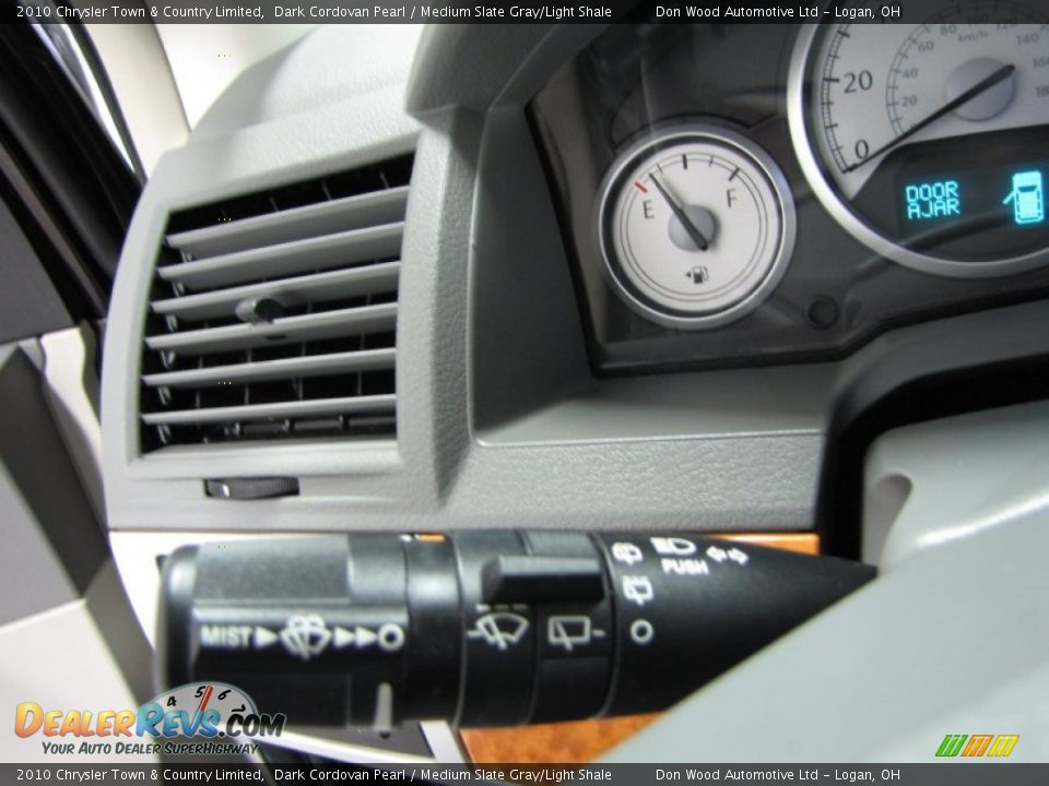2010 Chrysler Town & Country Limited Dark Cordovan Pearl / Medium Slate Gray/Light Shale Photo #22