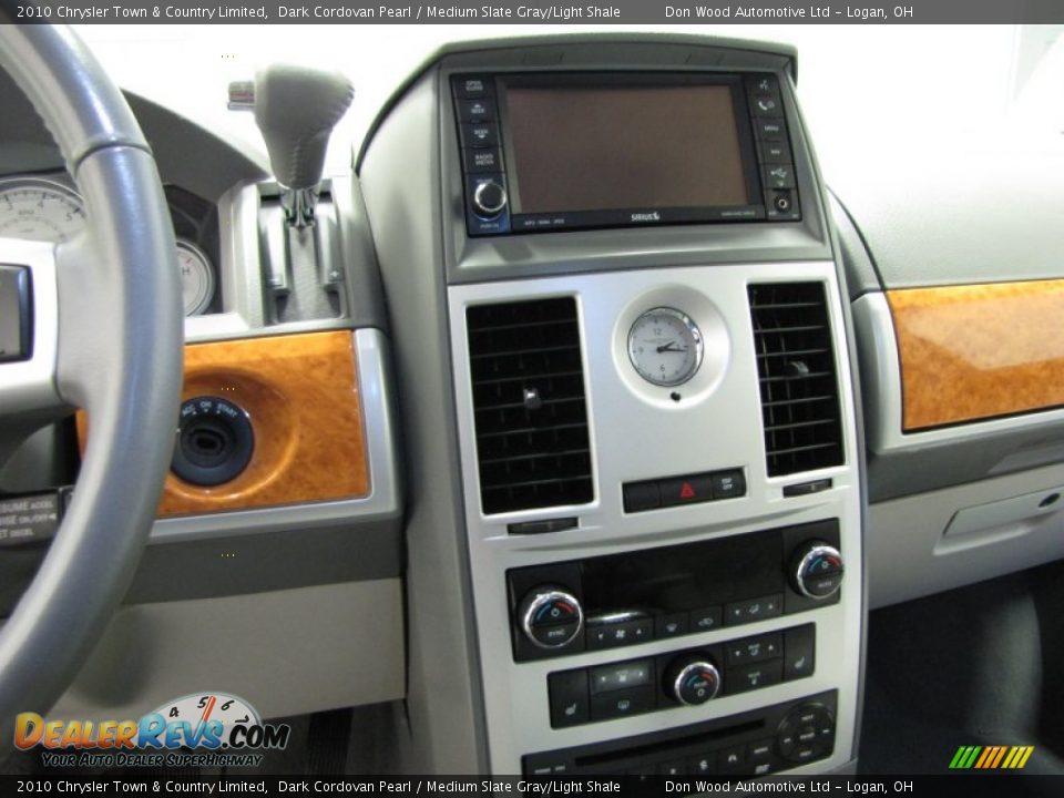 2010 Chrysler Town & Country Limited Dark Cordovan Pearl / Medium Slate Gray/Light Shale Photo #27