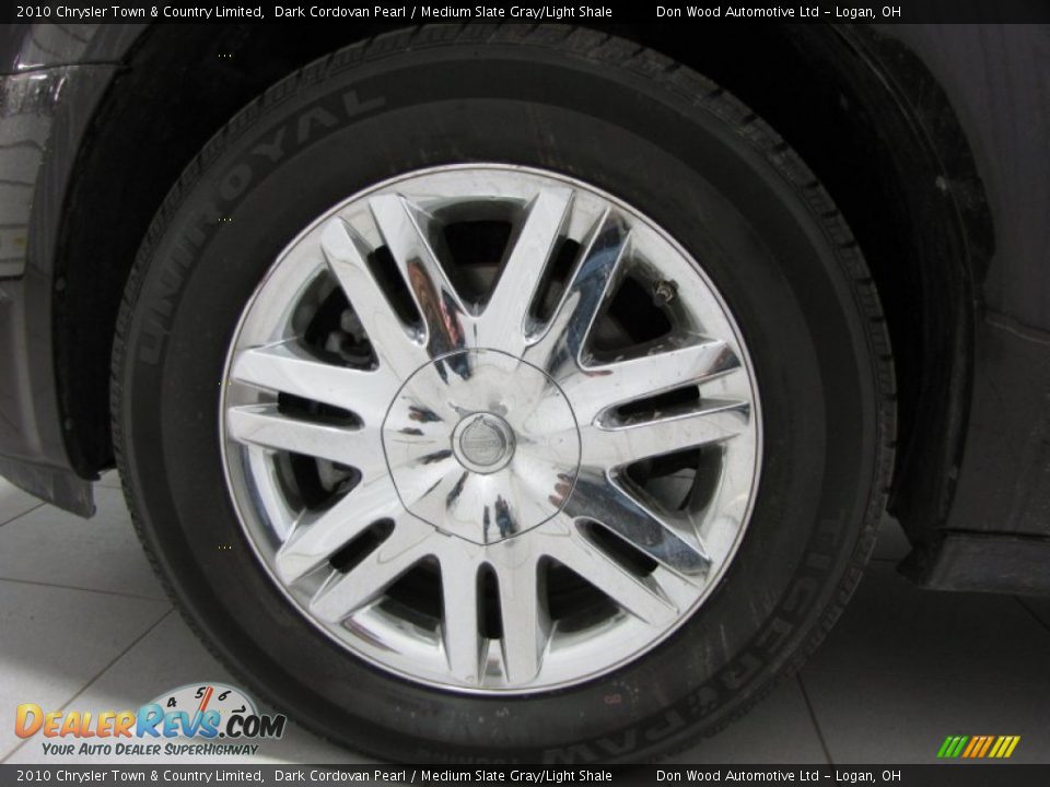 2010 Chrysler Town & Country Limited Dark Cordovan Pearl / Medium Slate Gray/Light Shale Photo #35
