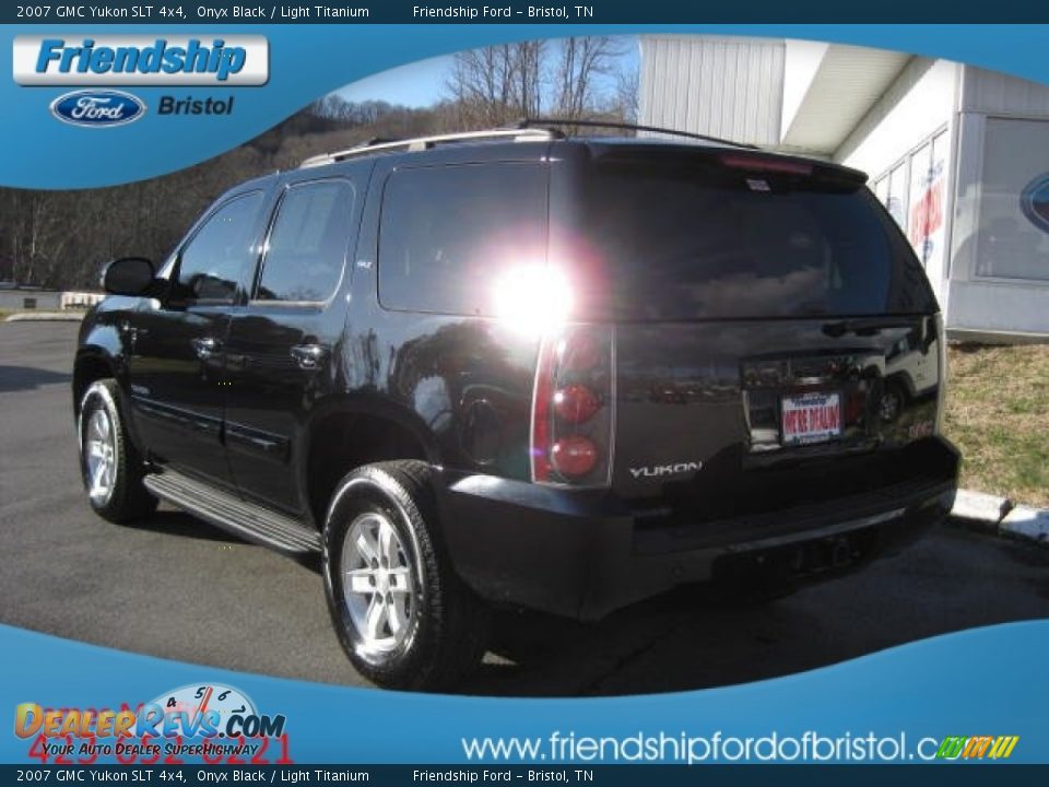 2007 GMC Yukon SLT 4x4 Onyx Black / Light Titanium Photo #8