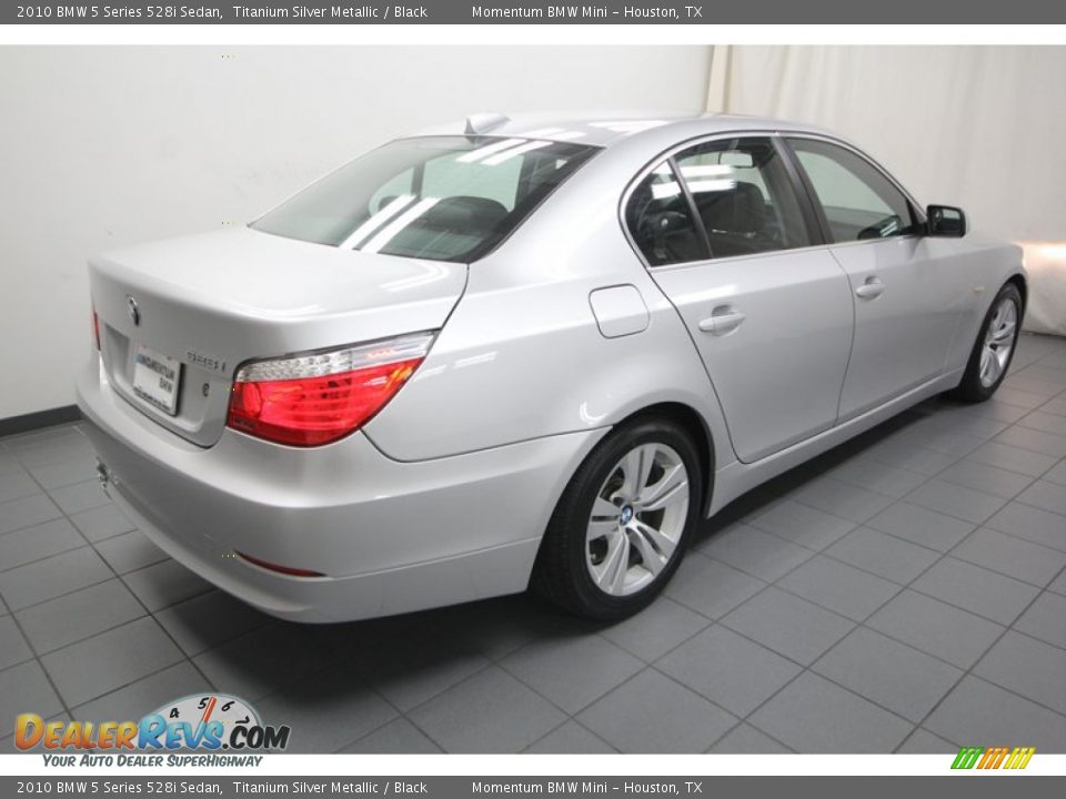 2010 BMW 5 Series 528i Sedan Titanium Silver Metallic / Black Photo #11