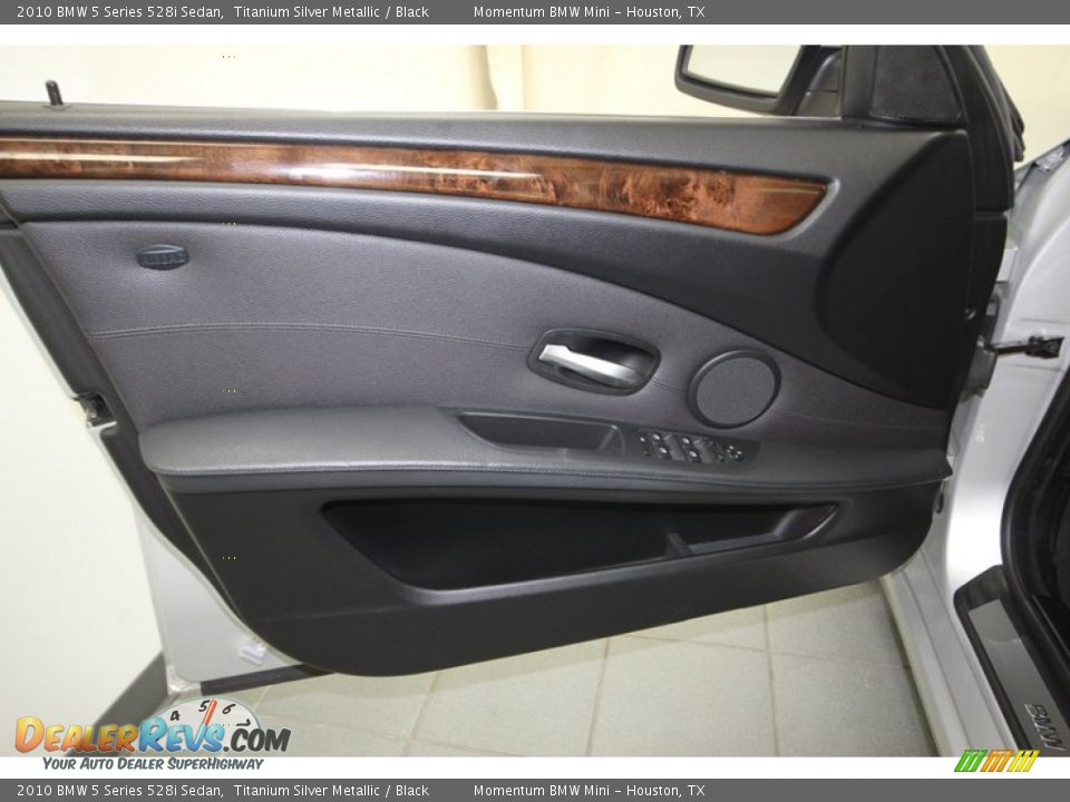 2010 BMW 5 Series 528i Sedan Titanium Silver Metallic / Black Photo #15