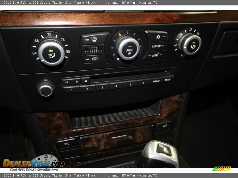 Controls of 2010 BMW 5 Series 528i Sedan Photo #21