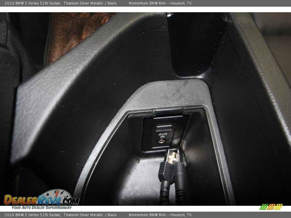 2010 BMW 5 Series 528i Sedan Titanium Silver Metallic / Black Photo #25