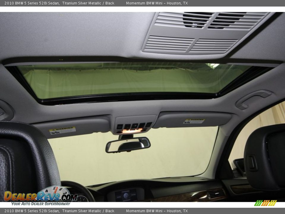 2010 BMW 5 Series 528i Sedan Titanium Silver Metallic / Black Photo #32