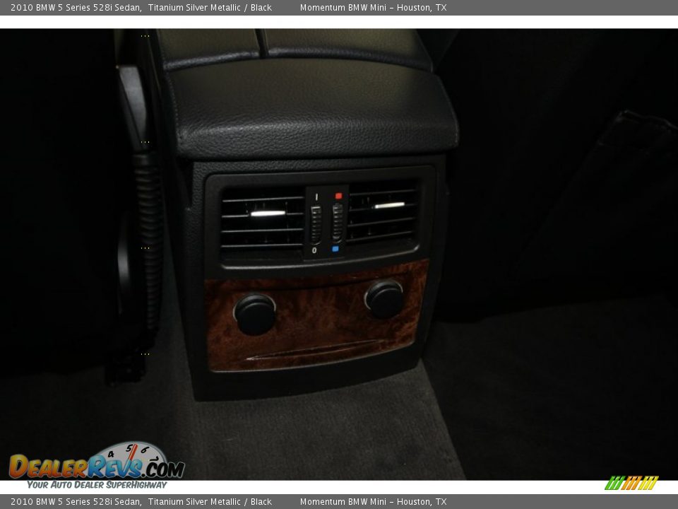 2010 BMW 5 Series 528i Sedan Titanium Silver Metallic / Black Photo #33