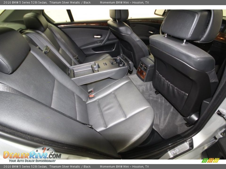 2010 BMW 5 Series 528i Sedan Titanium Silver Metallic / Black Photo #35