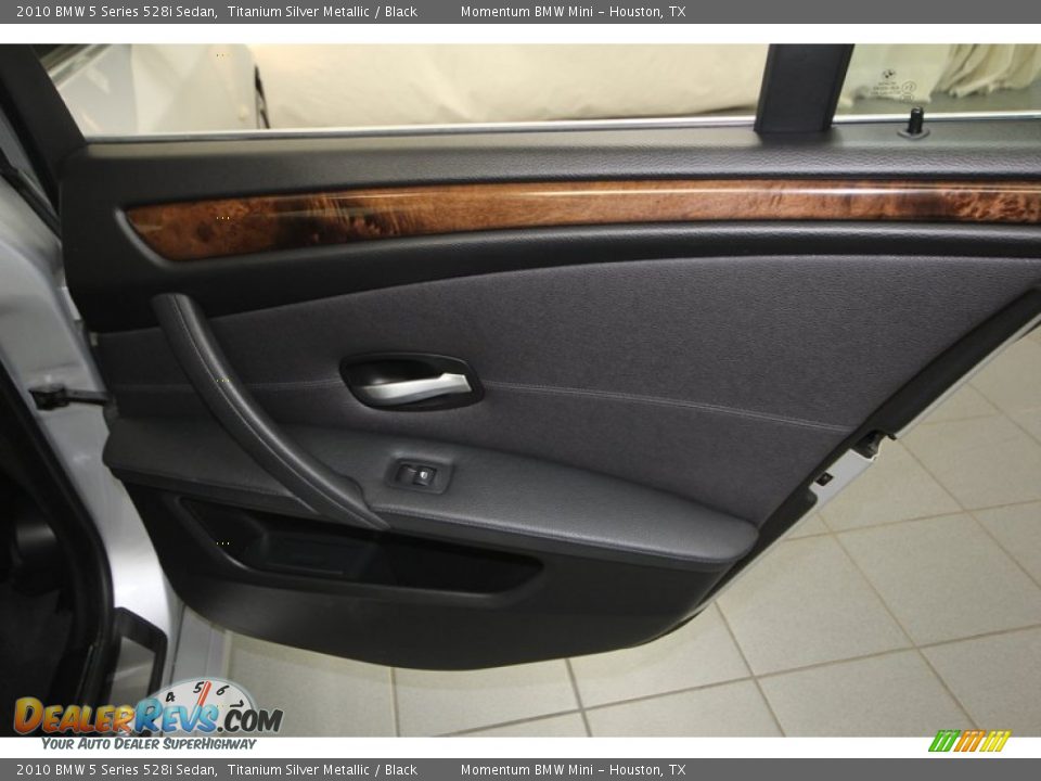 2010 BMW 5 Series 528i Sedan Titanium Silver Metallic / Black Photo #36