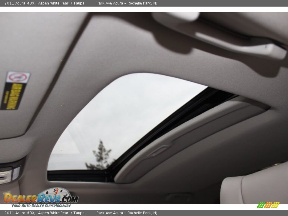 2011 Acura MDX Aspen White Pearl / Taupe Photo #20