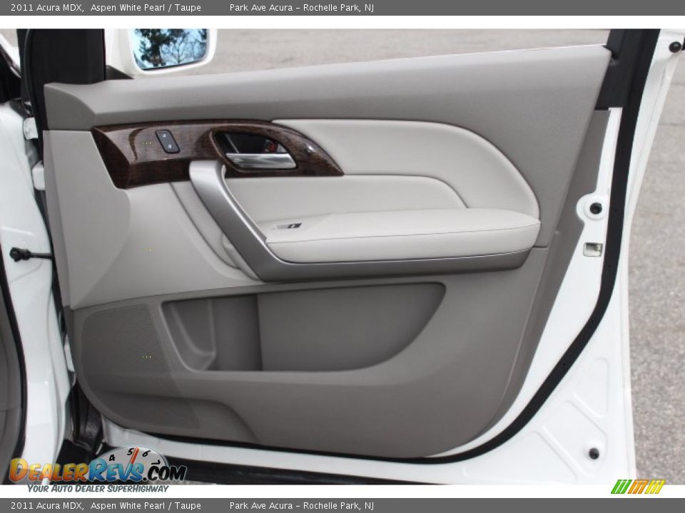 2011 Acura MDX Aspen White Pearl / Taupe Photo #25