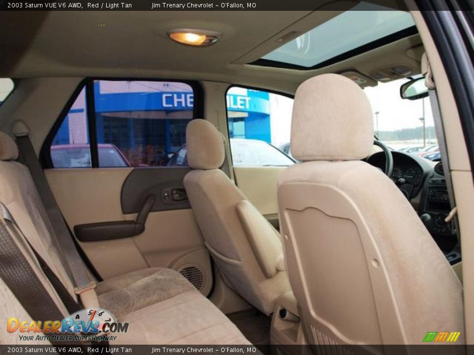 2003 Saturn VUE V6 AWD Red / Light Tan Photo #9
