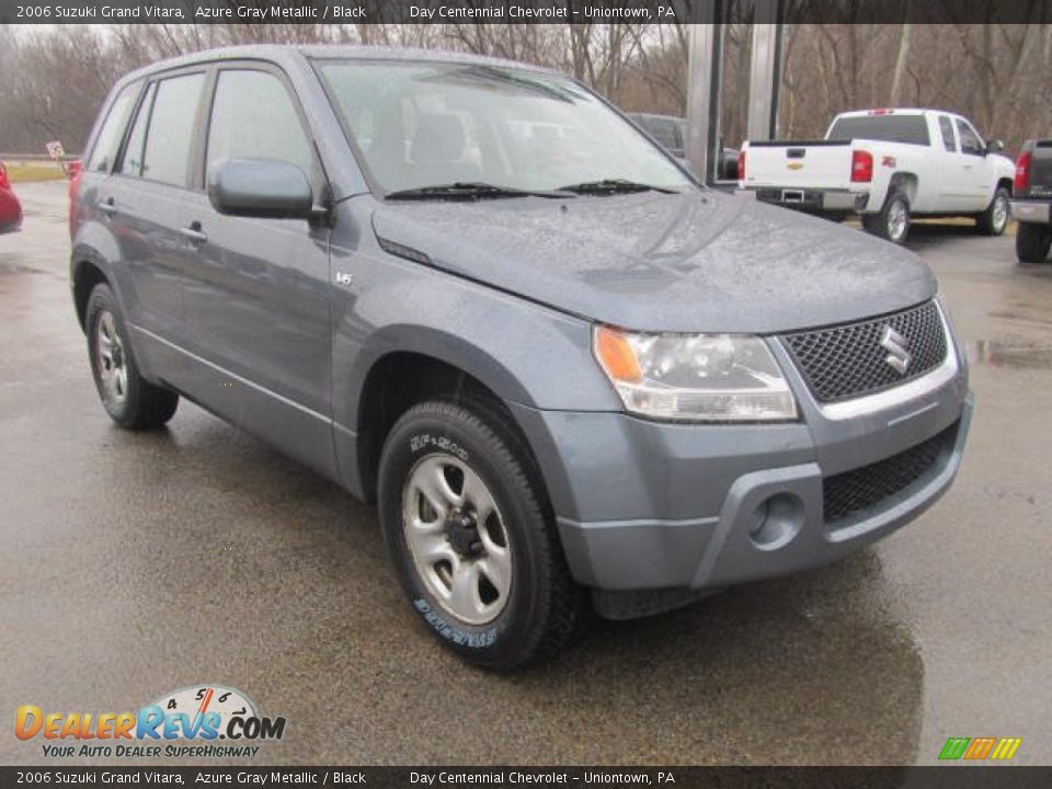 Front 3/4 View of 2006 Suzuki Grand Vitara  Photo #7