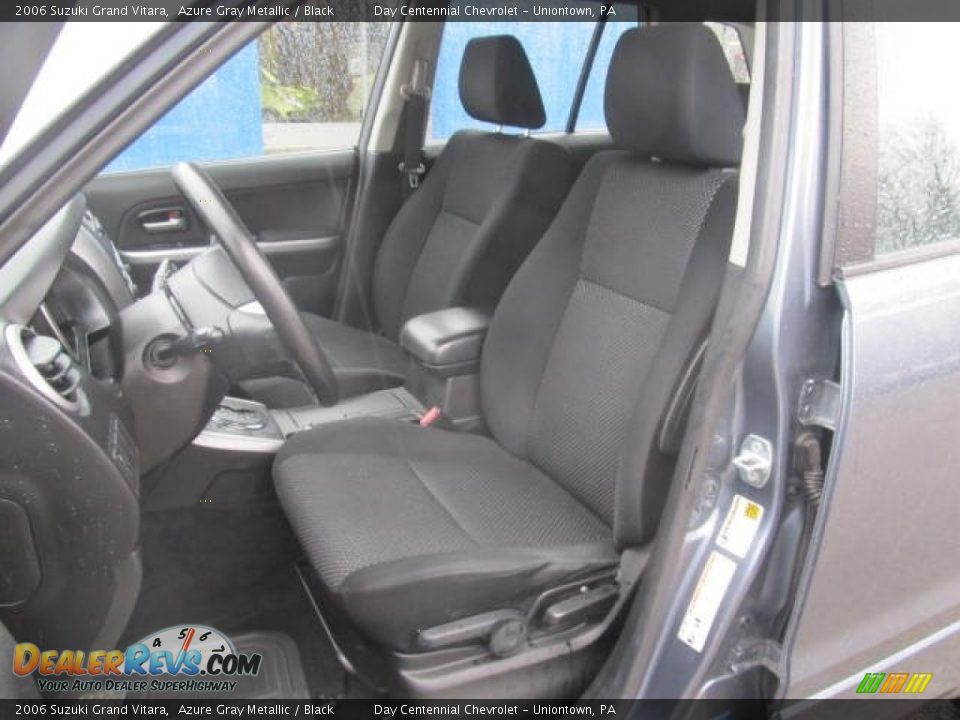 Front Seat of 2006 Suzuki Grand Vitara  Photo #10