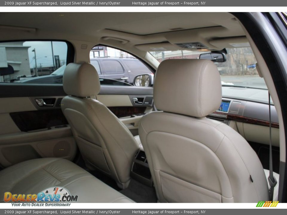 2009 Jaguar XF Supercharged Liquid Silver Metallic / Ivory/Oyster Photo #14