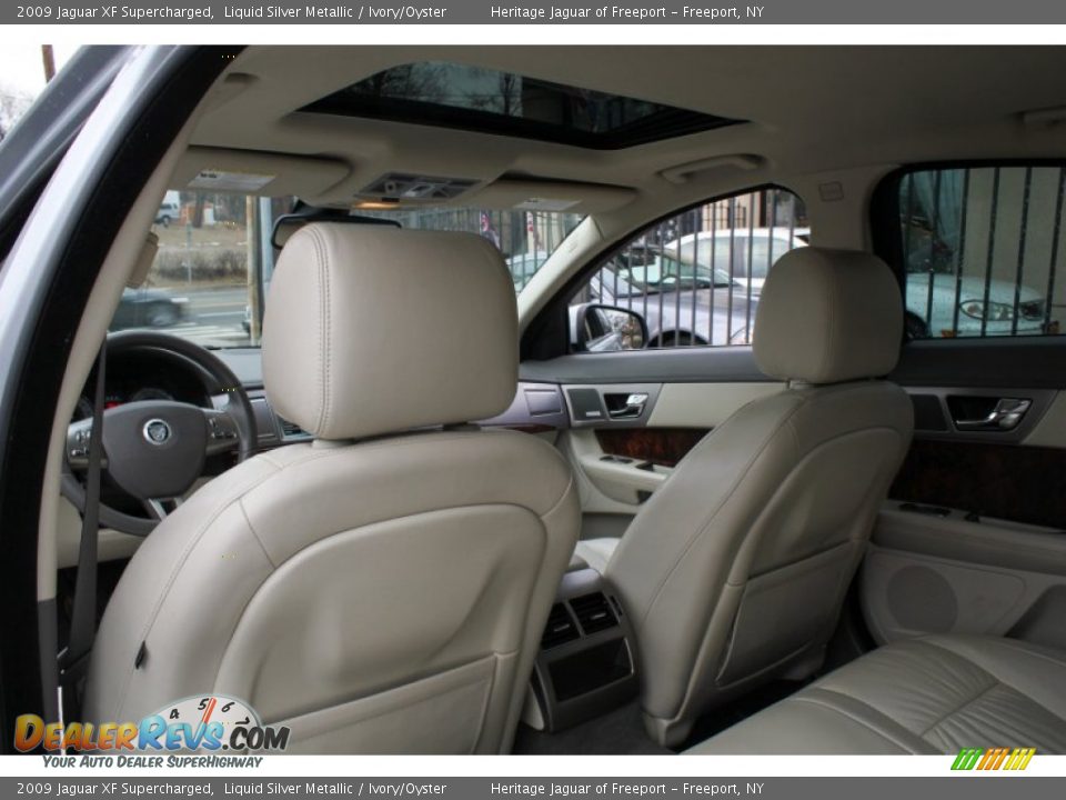 2009 Jaguar XF Supercharged Liquid Silver Metallic / Ivory/Oyster Photo #17