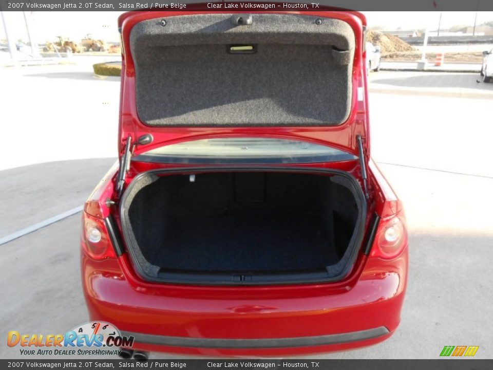 2007 Volkswagen Jetta 2.0T Sedan Salsa Red / Pure Beige Photo #11