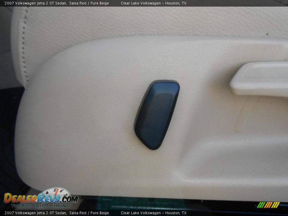 2007 Volkswagen Jetta 2.0T Sedan Salsa Red / Pure Beige Photo #16