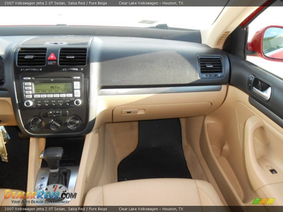 2007 Volkswagen Jetta 2.0T Sedan Salsa Red / Pure Beige Photo #21