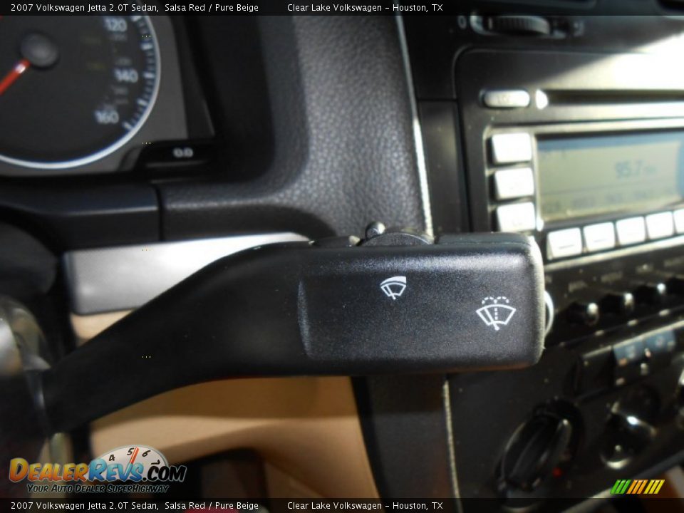 2007 Volkswagen Jetta 2.0T Sedan Salsa Red / Pure Beige Photo #30