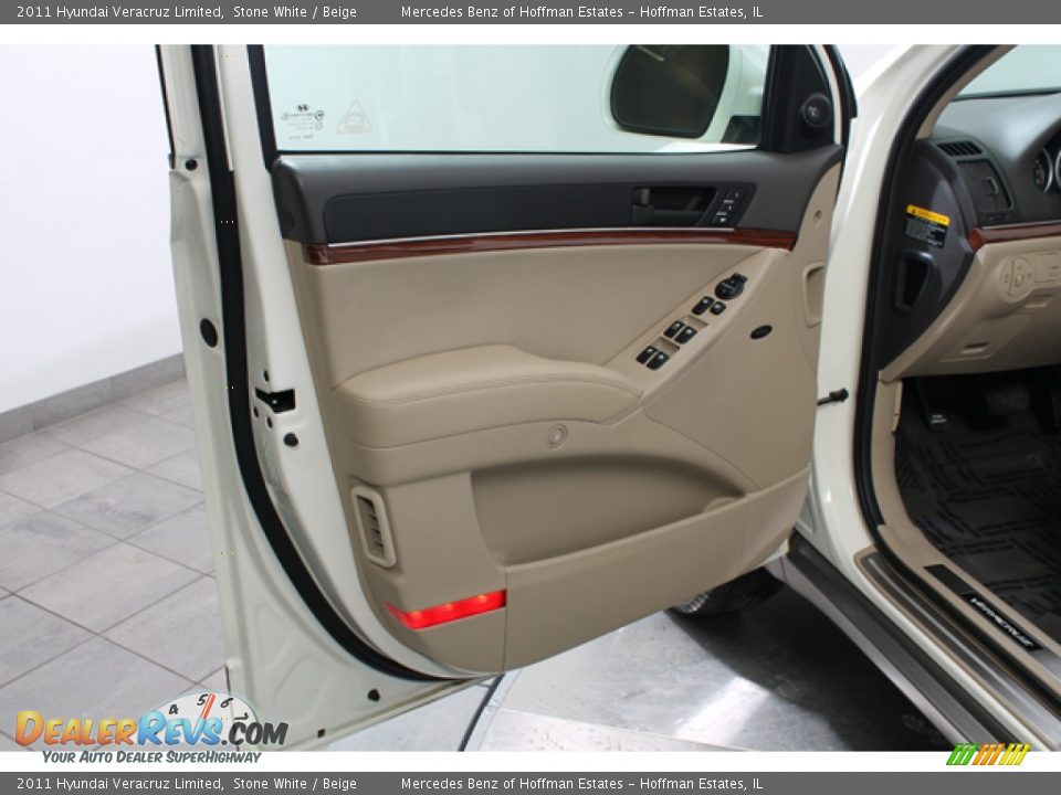 2011 Hyundai Veracruz Limited Stone White / Beige Photo #16