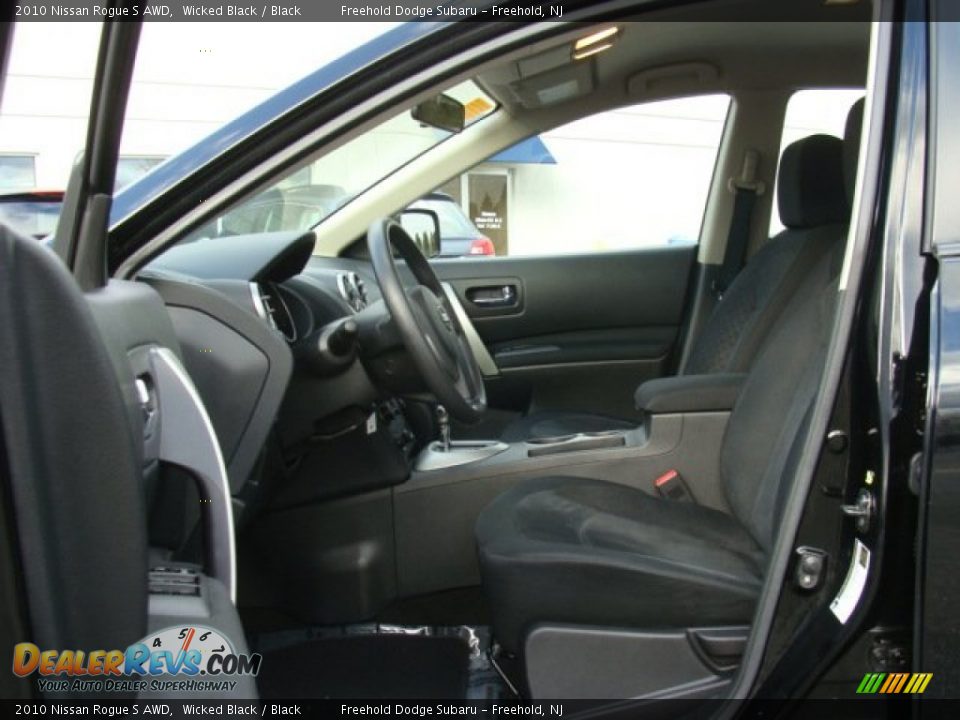Front Seat of 2010 Nissan Rogue S AWD Photo #9