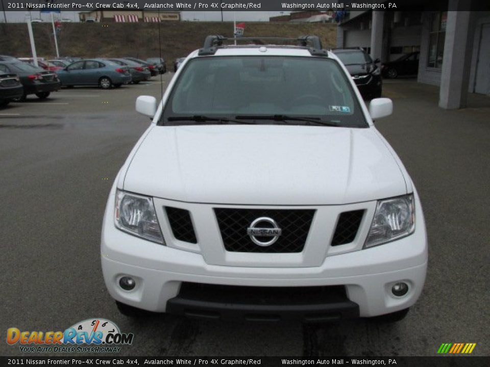 2011 Nissan Frontier Pro-4X Crew Cab 4x4 Avalanche White / Pro 4X Graphite/Red Photo #4