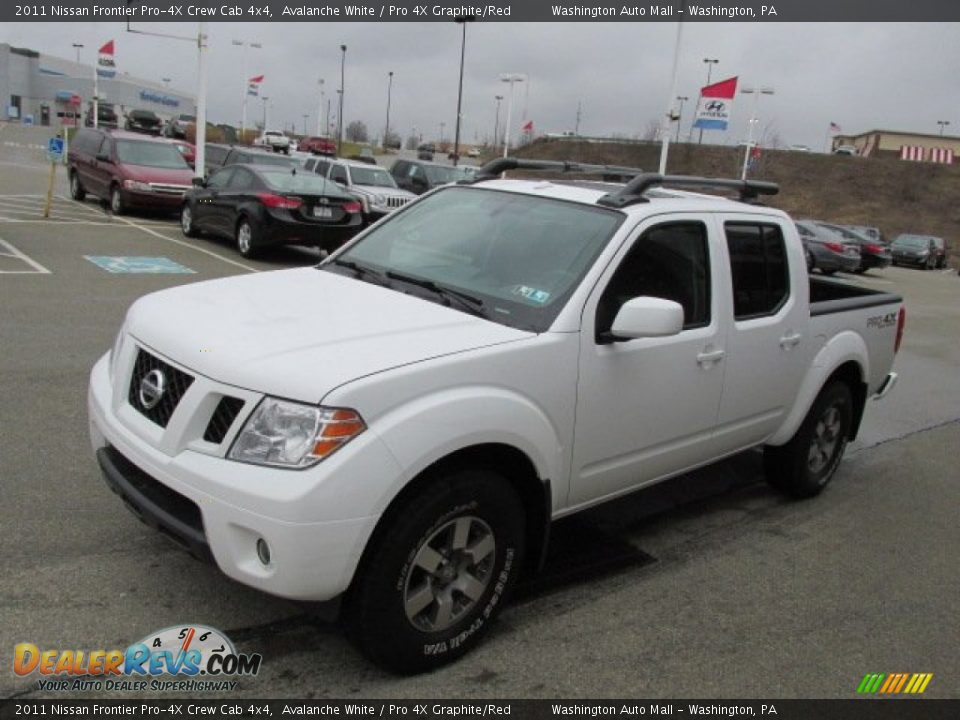 2011 Nissan Frontier Pro-4X Crew Cab 4x4 Avalanche White / Pro 4X Graphite/Red Photo #5