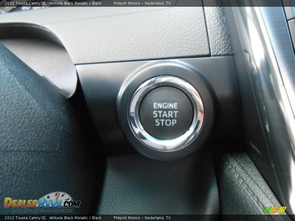 2013 Toyota Camry SE Attitude Black Metallic / Black Photo #31