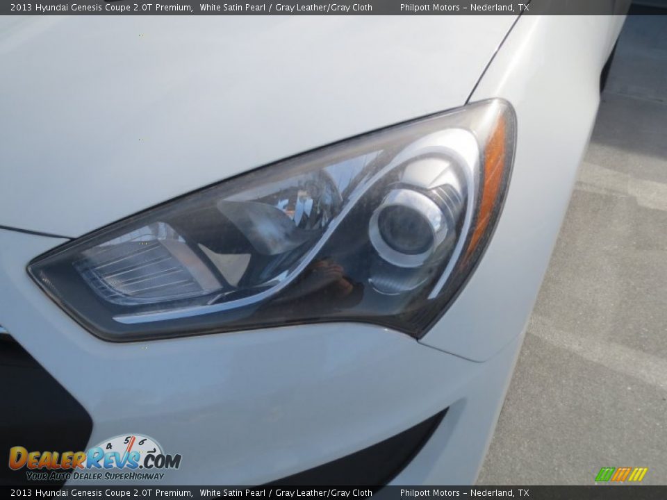 2013 Hyundai Genesis Coupe 2.0T Premium White Satin Pearl / Gray Leather/Gray Cloth Photo #9