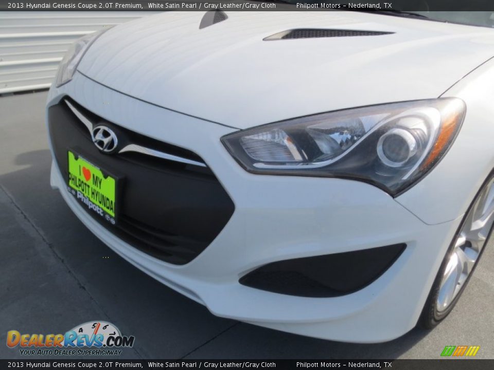 2013 Hyundai Genesis Coupe 2.0T Premium White Satin Pearl / Gray Leather/Gray Cloth Photo #10