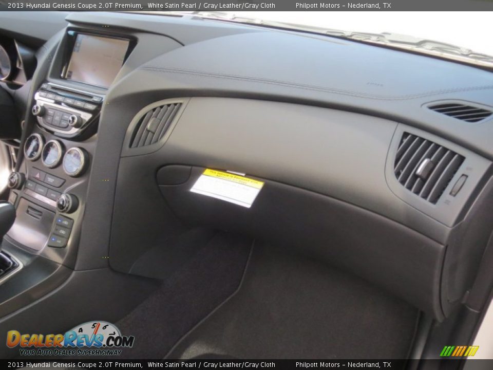 2013 Hyundai Genesis Coupe 2.0T Premium White Satin Pearl / Gray Leather/Gray Cloth Photo #18