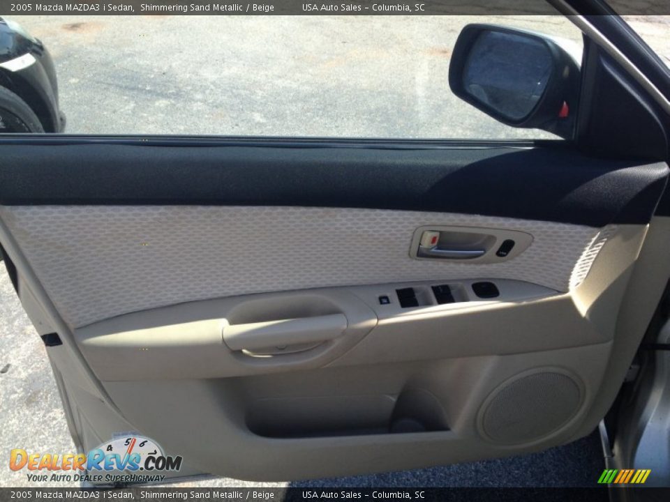 2005 Mazda MAZDA3 i Sedan Shimmering Sand Metallic / Beige Photo #9