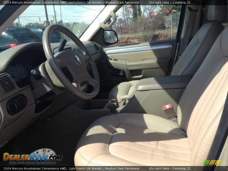 2004 Mercury Mountaineer Convenience AWD Light French Silk Metallic / Medium Dark Parchment Photo #17