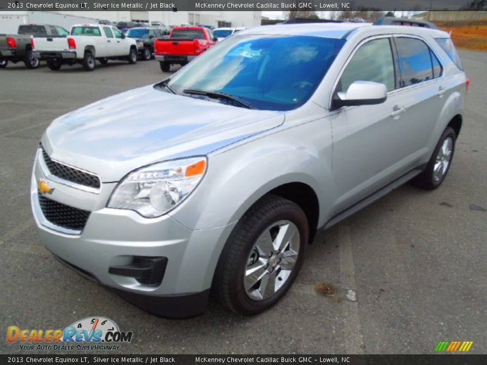 Front 3/4 View of 2013 Chevrolet Equinox LT Photo #1