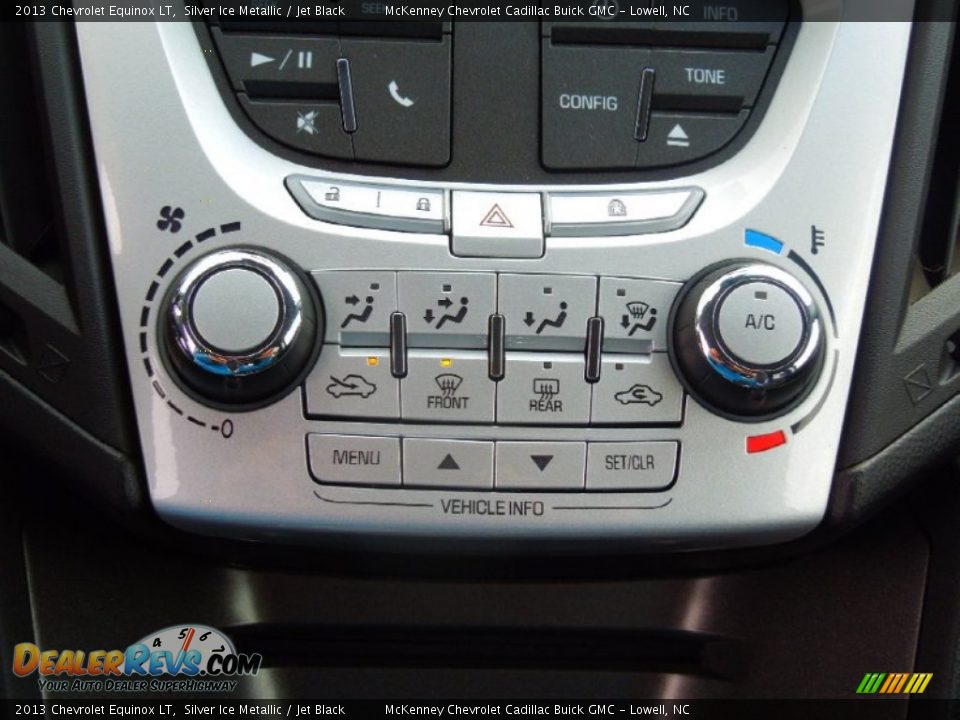 Controls of 2013 Chevrolet Equinox LT Photo #11