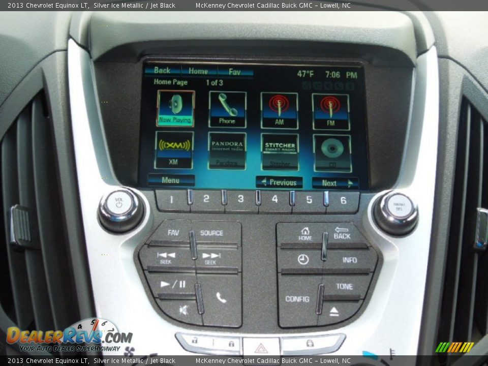 Controls of 2013 Chevrolet Equinox LT Photo #12