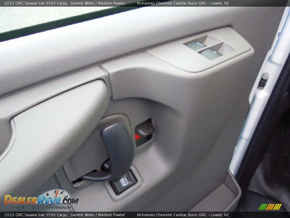 2013 GMC Savana Van 3500 Cargo Summit White / Medium Pewter Photo #10