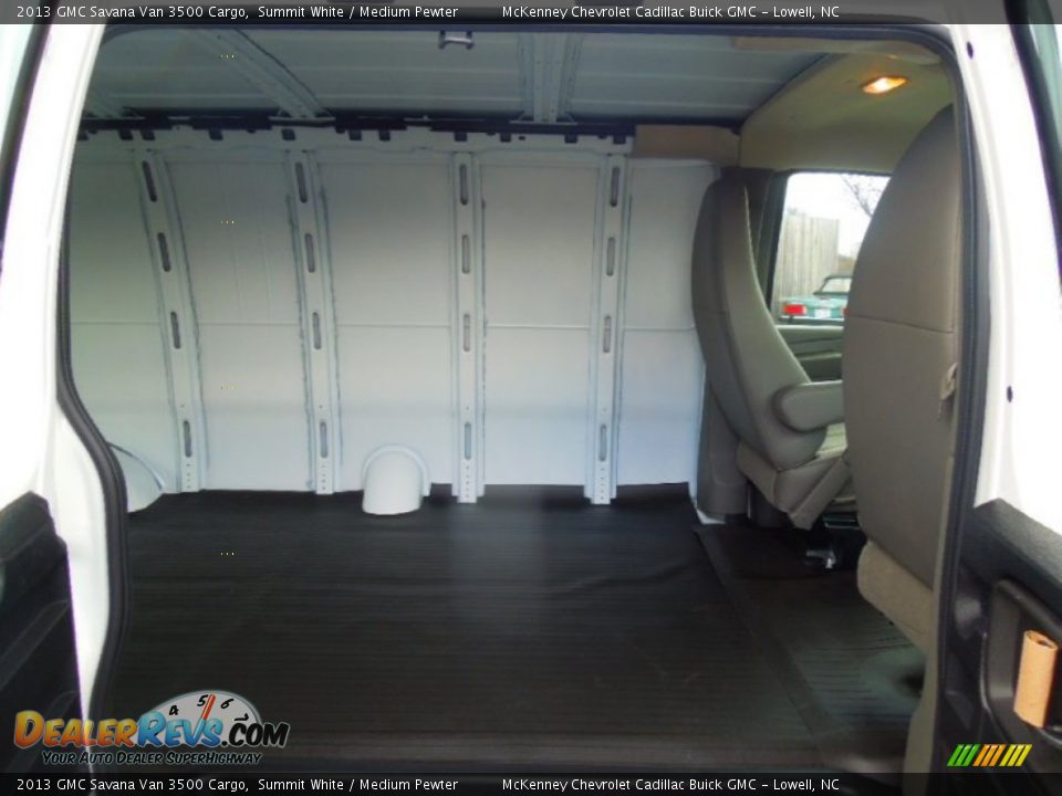 2013 GMC Savana Van 3500 Cargo Summit White / Medium Pewter Photo #17